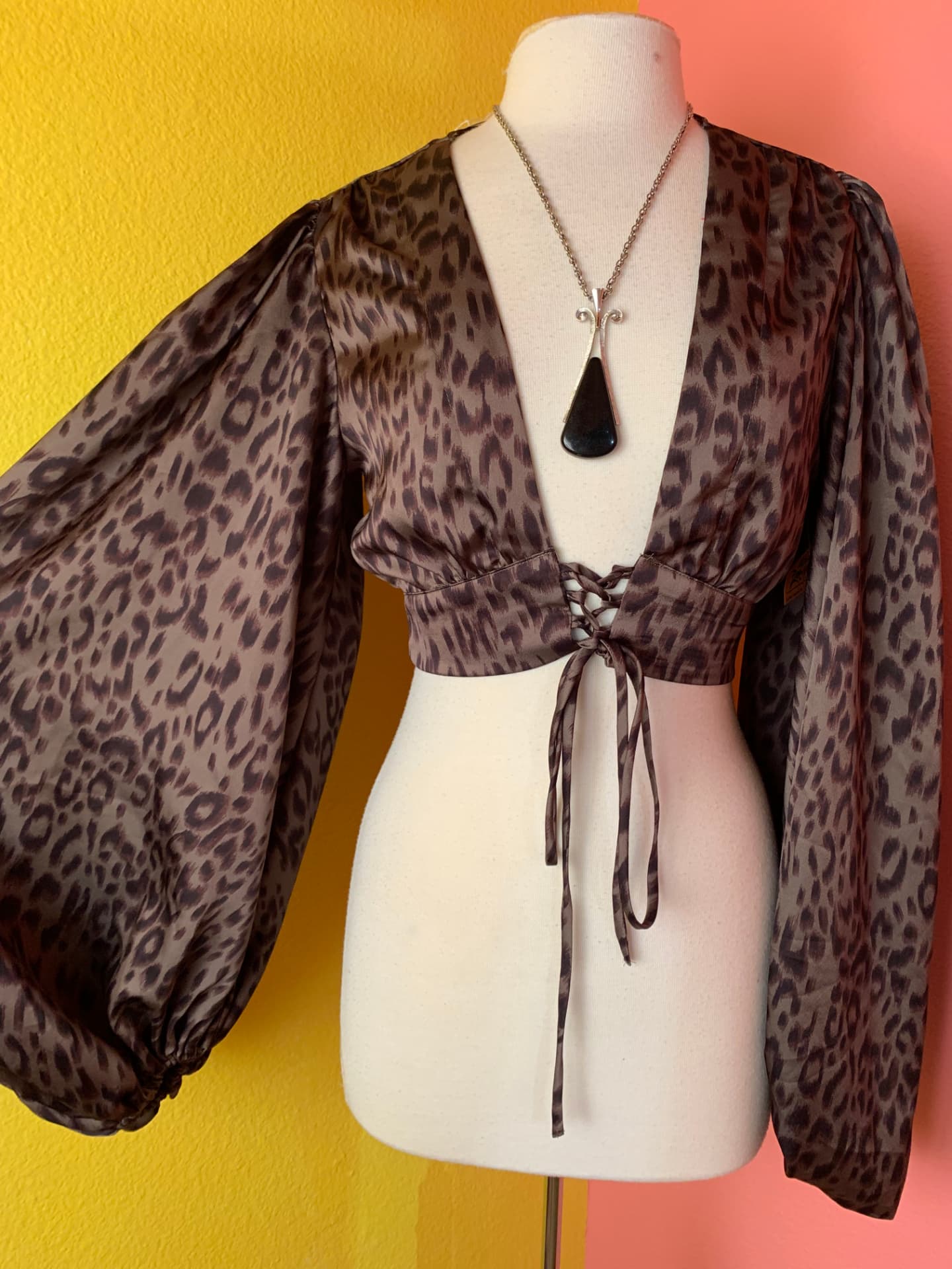 Leopard satin crop top with balloon sleeves and lace-up front